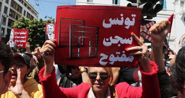 640x340_sc_tunisie-maxppp.jpg